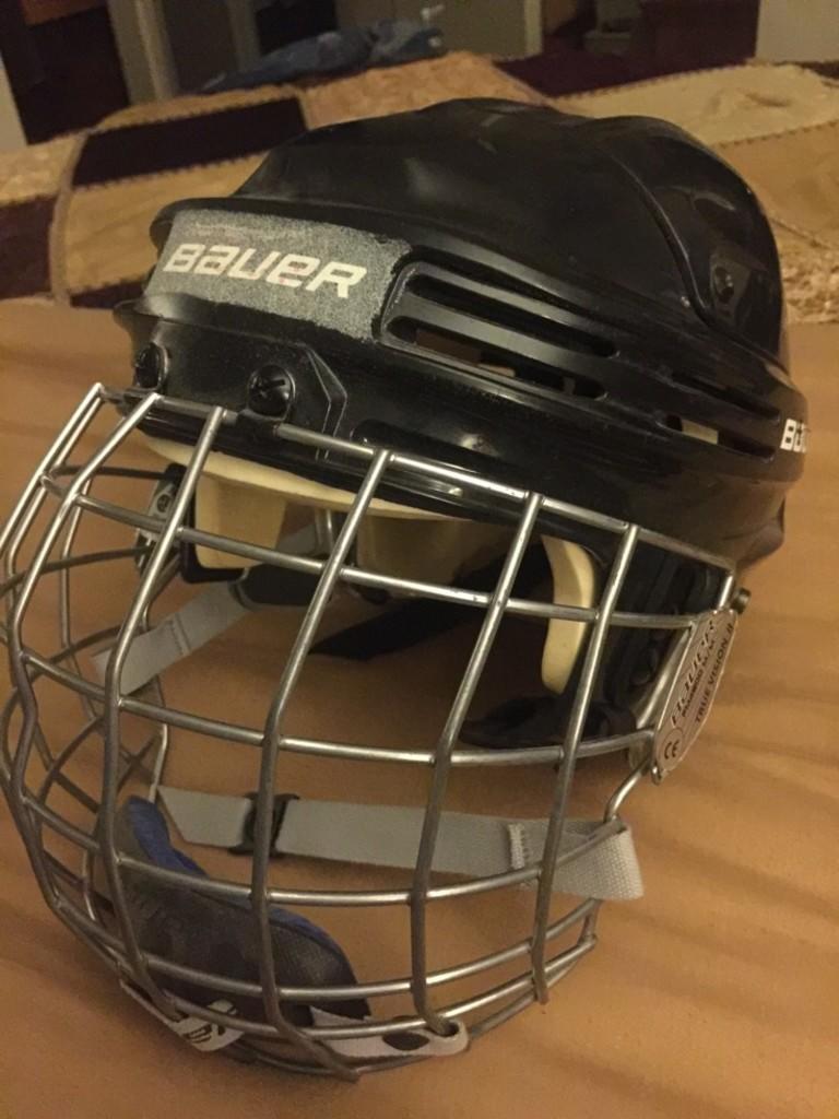 Bauer hockey helmet with cage XL SidelineSwap