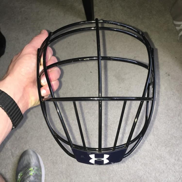 Under Armour CSA CLA Box Cage Face Mask with Chin Strap SOLD