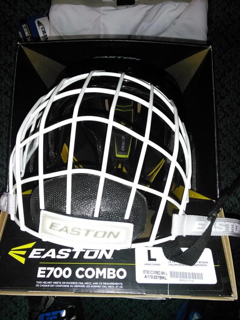 Easton e700 Combo (Brand New) SidelineSwap