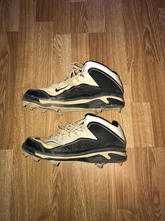 Nike Swingman 11.5 Metal cleats | Baseball Footwear | SidelineSwap Nike Swingman 11.5 Metal cleats - EXPIRED