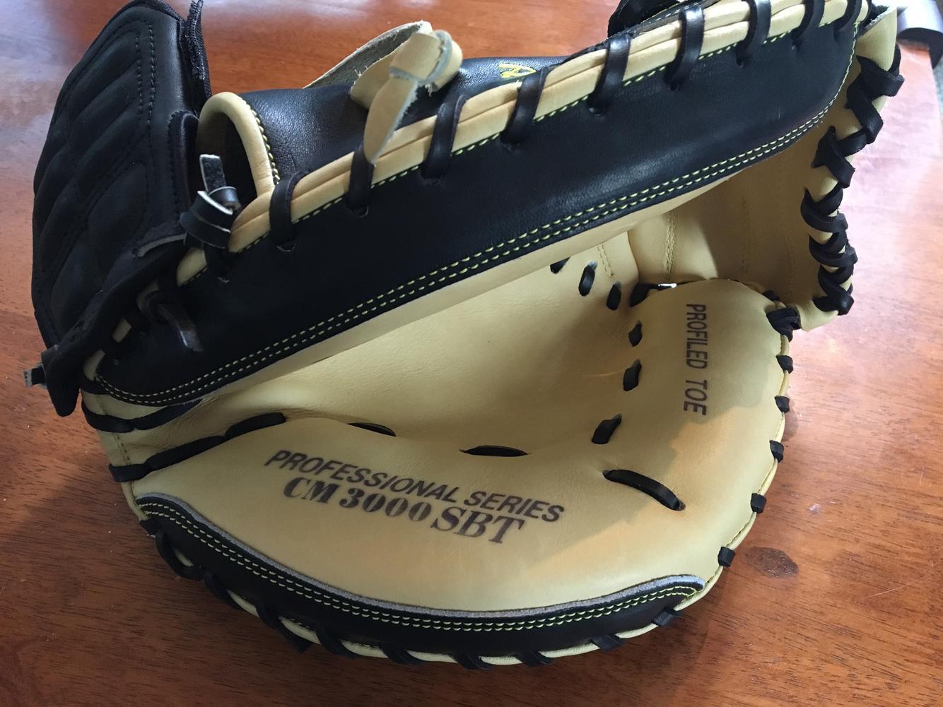 All star CM3000SBT catchers mitt brand new with wrist guard SidelineSwap