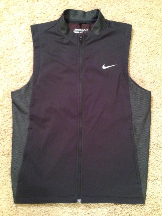 nike aerolayer golf vest