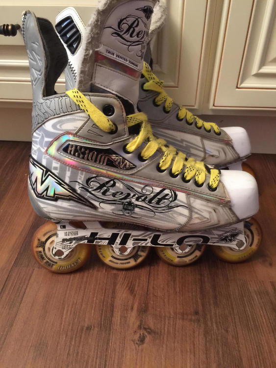 Mission revolt T10 inline roller size 10 excellent condition. 300 obo SOLD Hockey Skates