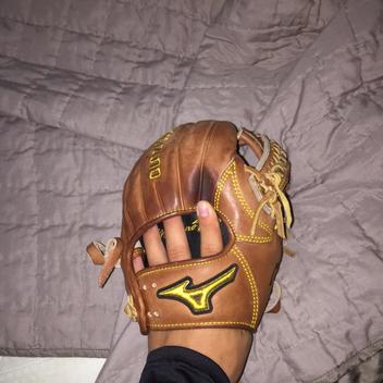 mizuno pro limited edition