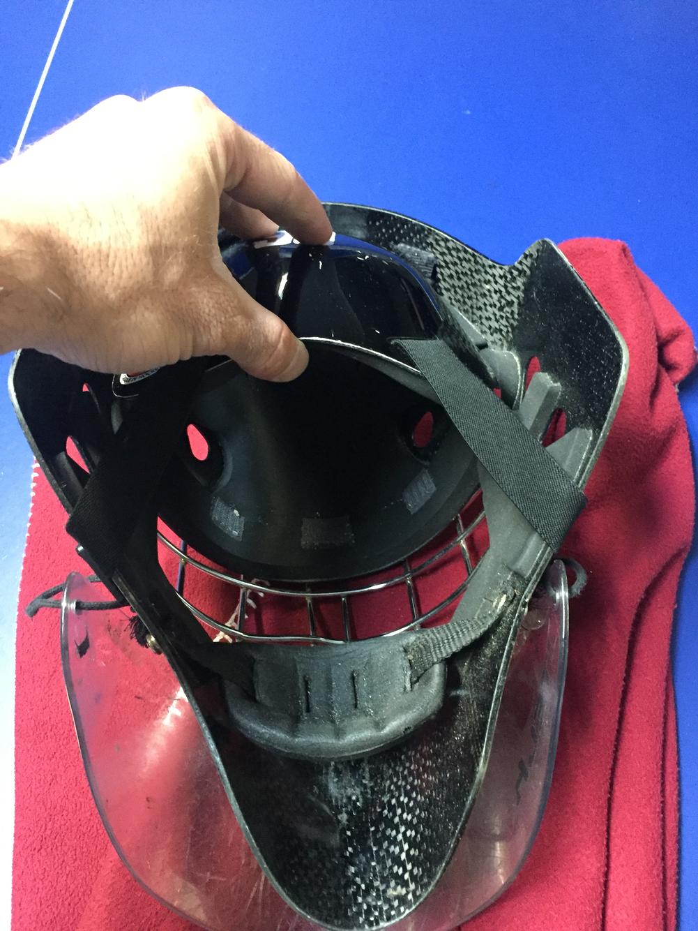 Sportsmask goalie mask with itech dangler SidelineSwap