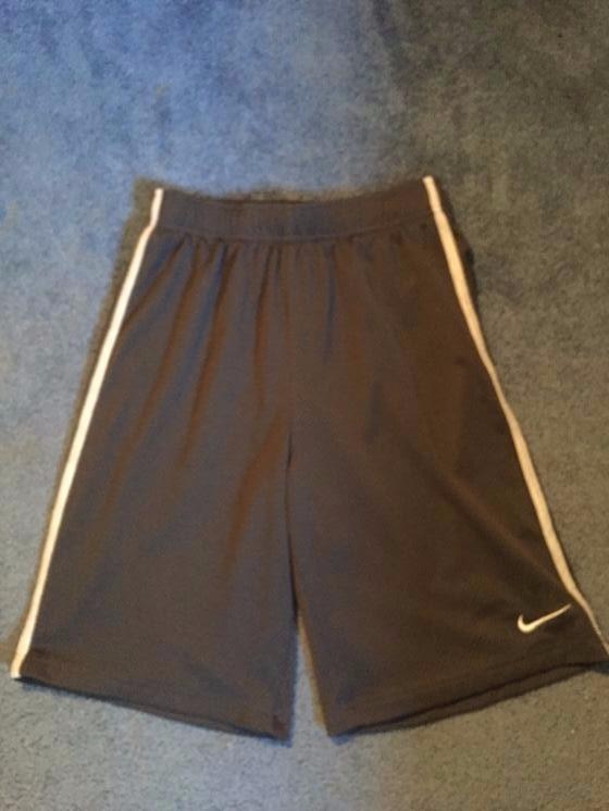 nike shorts youth large nike shorts youth large