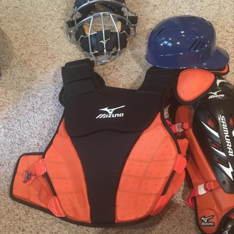 Mizuno Pro Catchers Gear Adult SidelineSwap