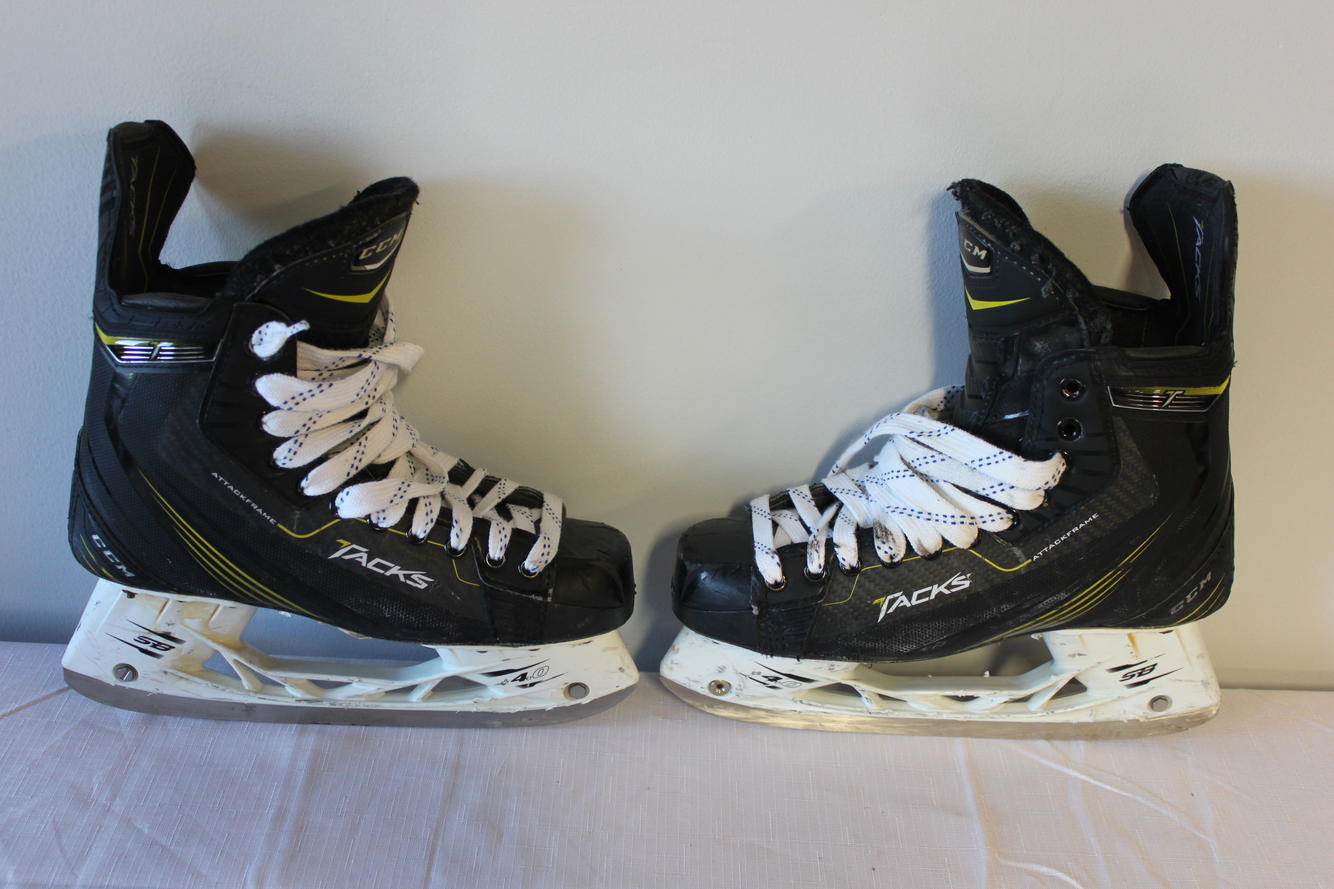 CCM tacks Attack Frame 8 3/4D Pro Stock Skates item SK44 SidelineSwap