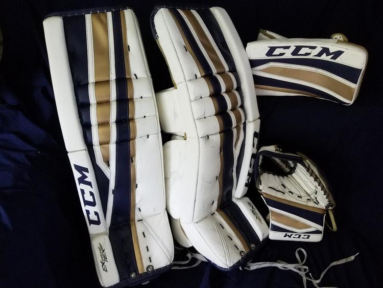 CCM Goalie Pads, Blocker, Catcher Extreme Flex 2 Custom Pro 36+1 1/2
