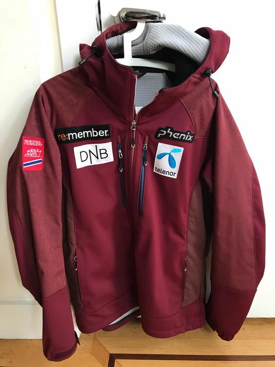 Norway Team Soft Shell Jacket. Men’s Large SOLD Skiing Jackets