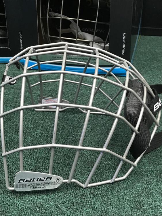 Bauer New FM2100 Cage Senior Large Hockey Cages, Visors & Shields