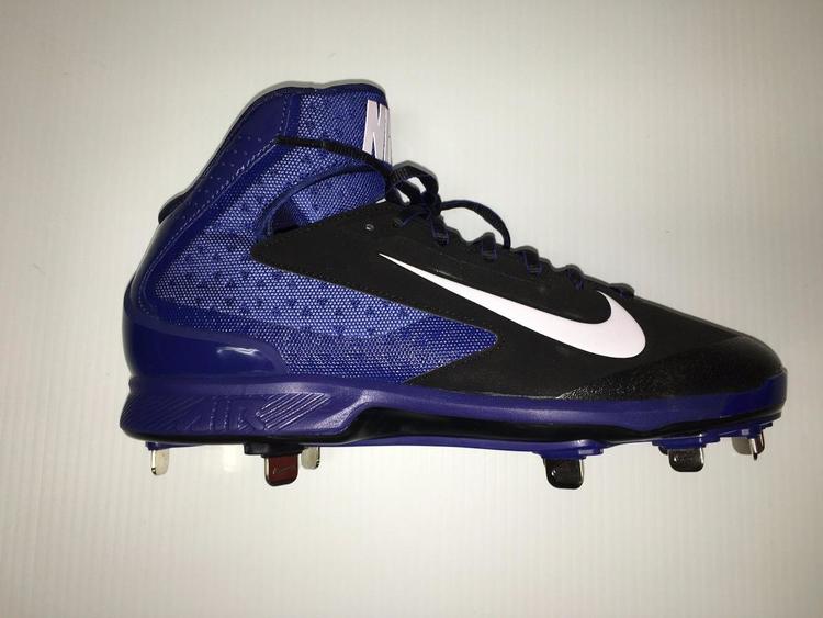Nike Huarache Pro Mid Metal 2014 | Baseball Footwear | SidelineSwap Nike Huarache Pro Mid Metal 2014