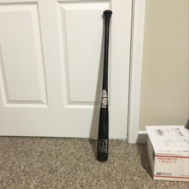 Iron Maple Wood Bat Sold Baseball Bats Sidelineswap Iron Maple Wood Bat