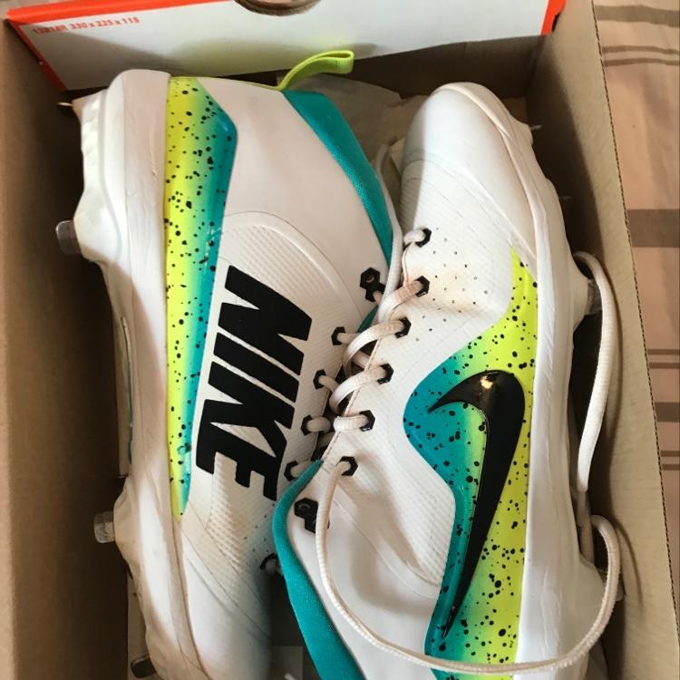 Nike Mike Trout Air 4 Pro | Baseball Footwear | SidelineSwap