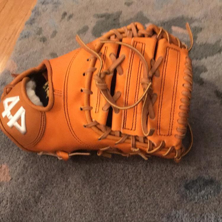 44 Pro First Base Mitt SOLD Baseball Gloves & Mitts SidelineSwap