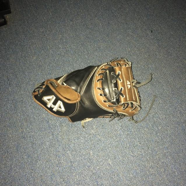 44 pro gloves catcher