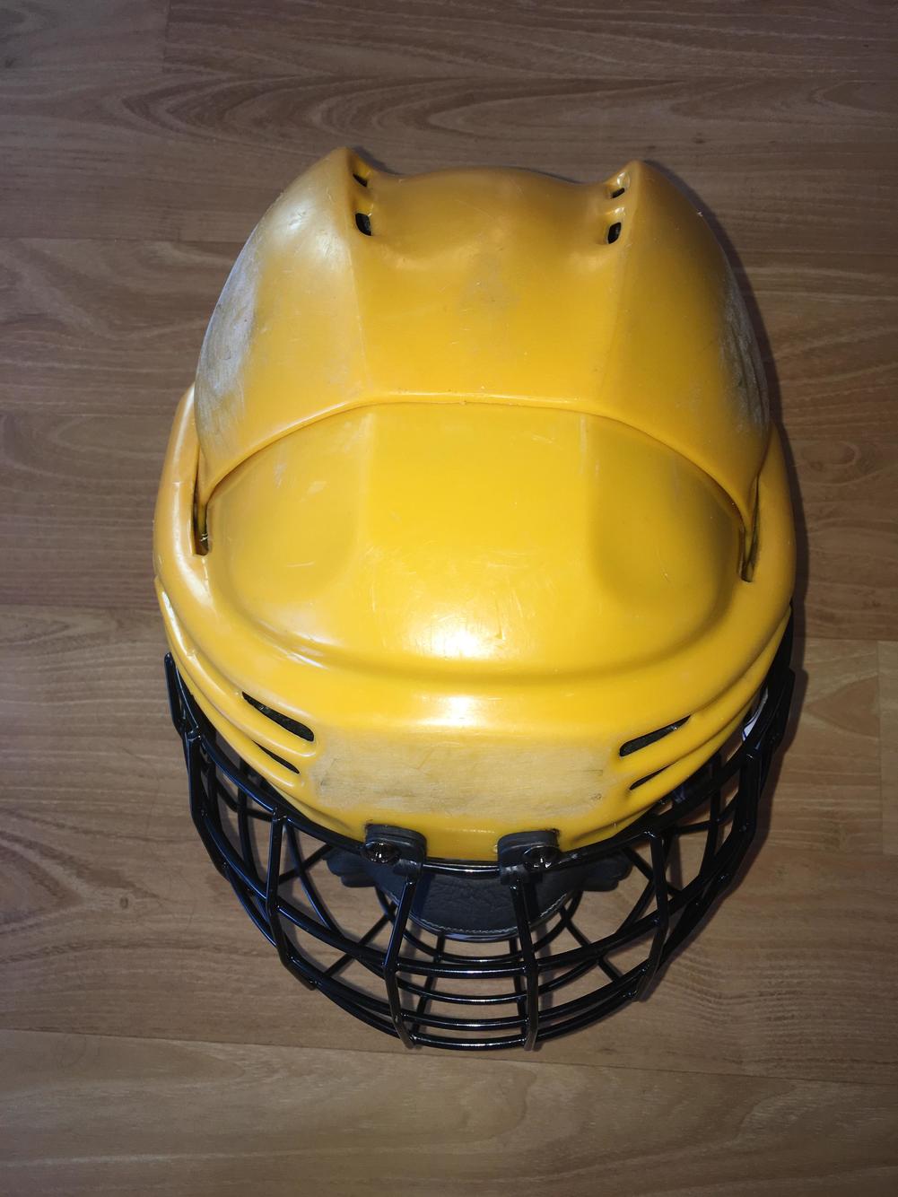 Bauer Helmet With Cage SidelineSwap