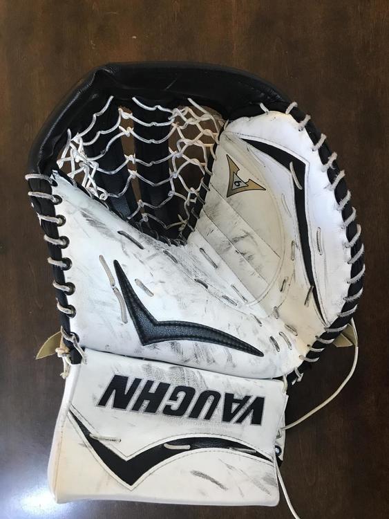 Vaughn Goalie Glove V6 1000 Pro SOLD Hockey Goalie Gloves