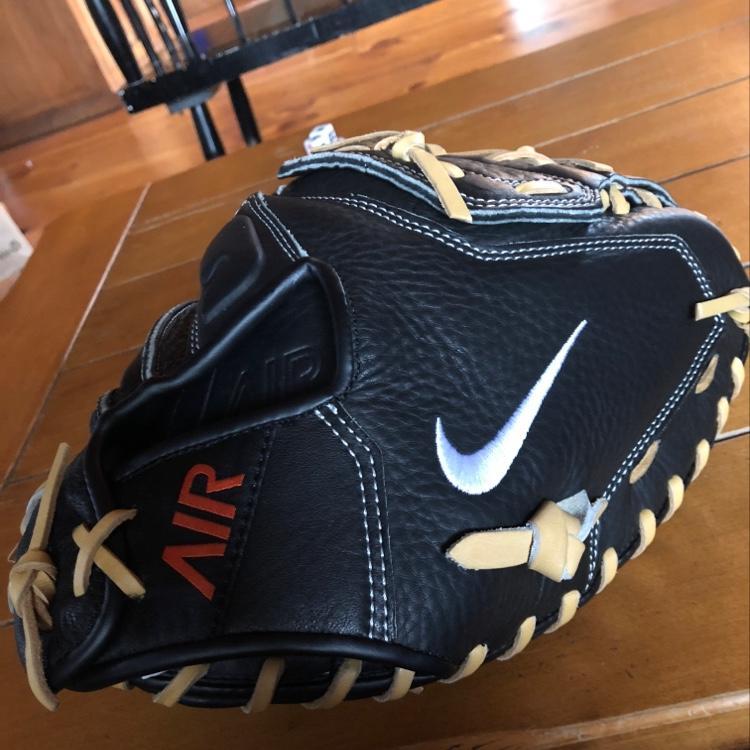 nike air baseball glove
