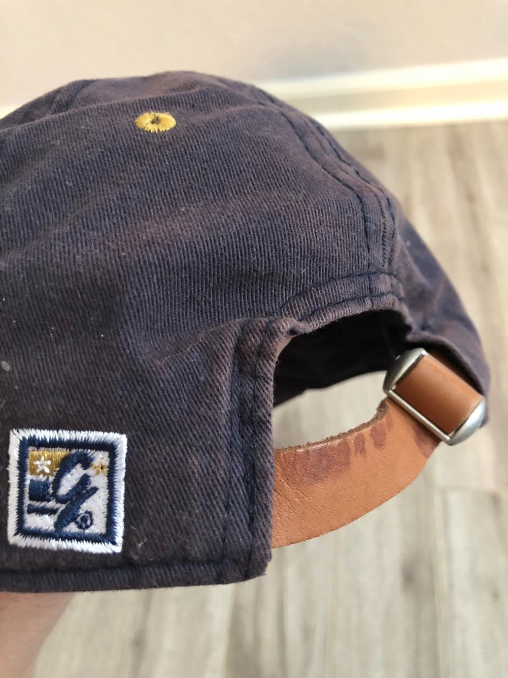 quinnipiac university hats
