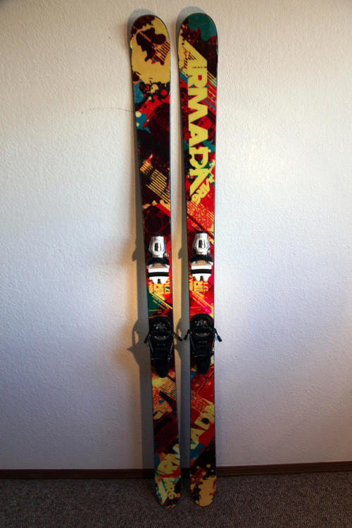 Armada AR6 Twin Tip Downhill Park 171 cm. Look Pivot / Rossignol