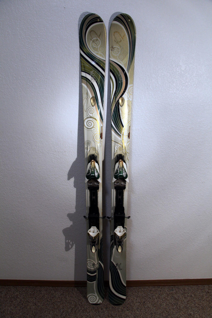 K2 Tough Luv Women's Downhill Skis 163 cm. Marker 11.0 Bindings Love FRESH TUNE SidelineSwap