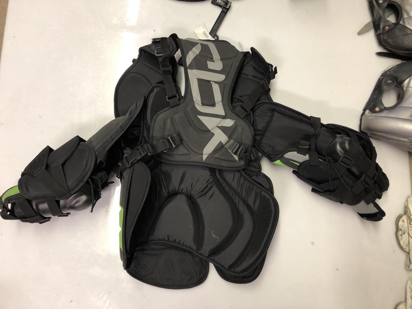 Reebok 6K Goalie Chest Protector Junior Large SidelineSwap