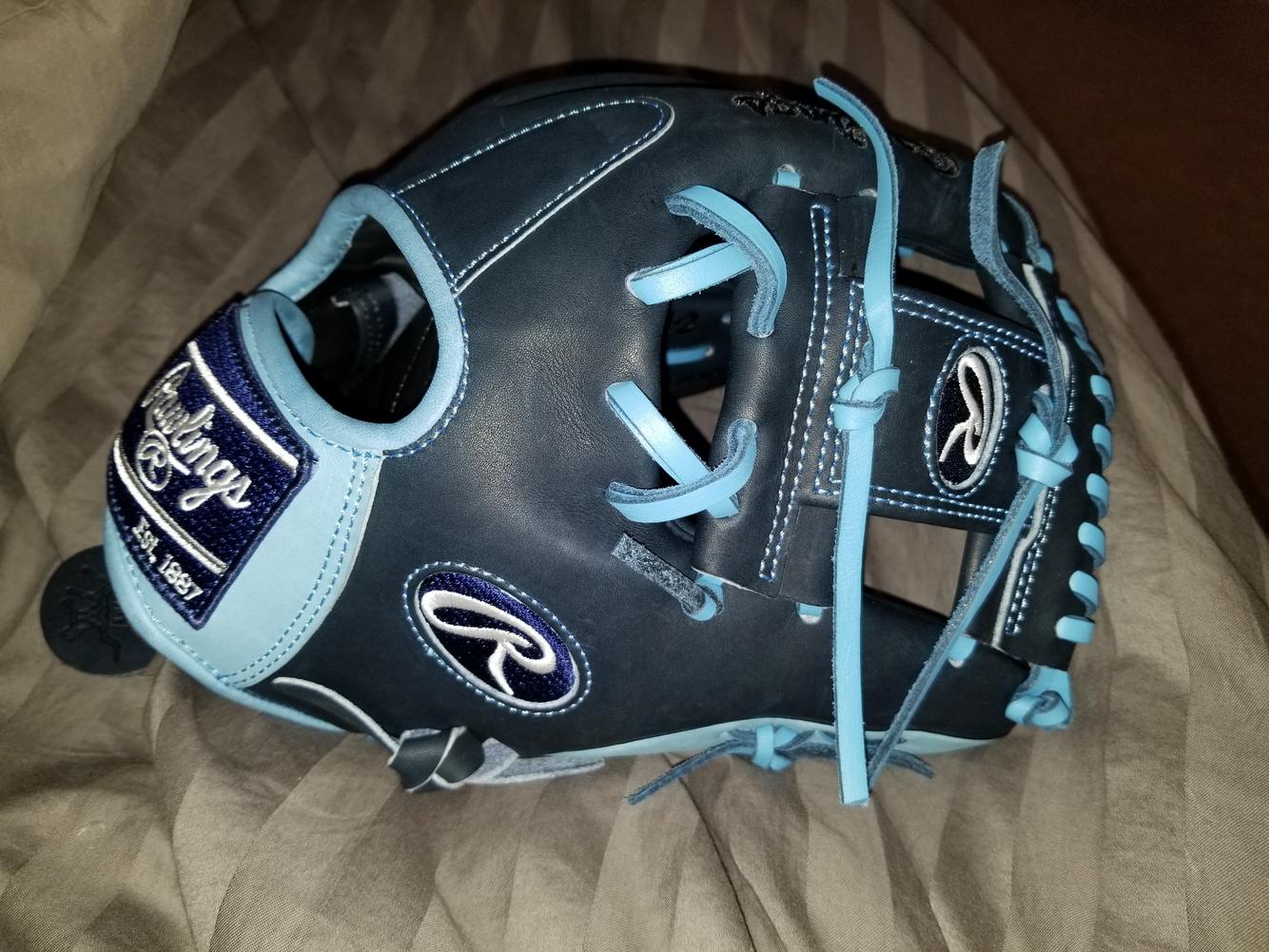 New Custom Rawlings Glove Heart of the Hide Columbia Blue SidelineSwap