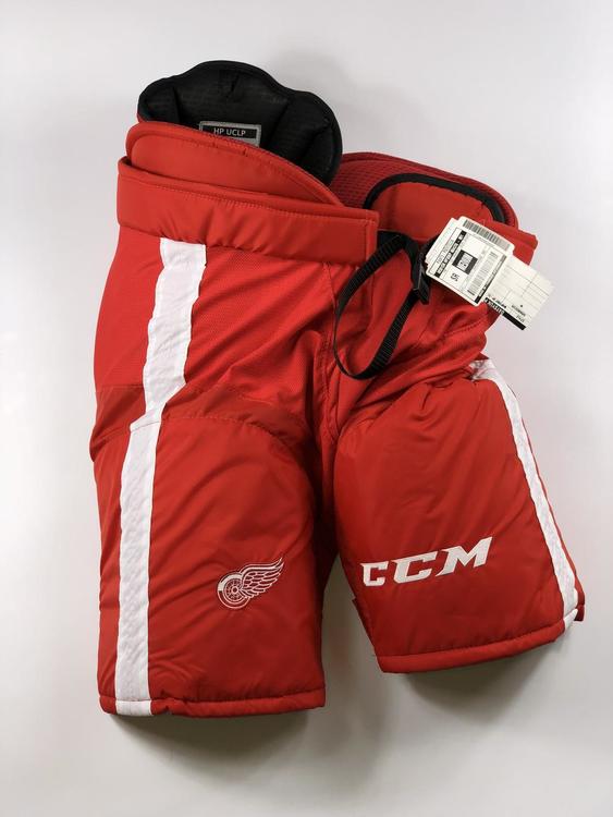 CCM Pro Stock Pro Return Medium UCLP/20K Detroit Red Wings SOLD
