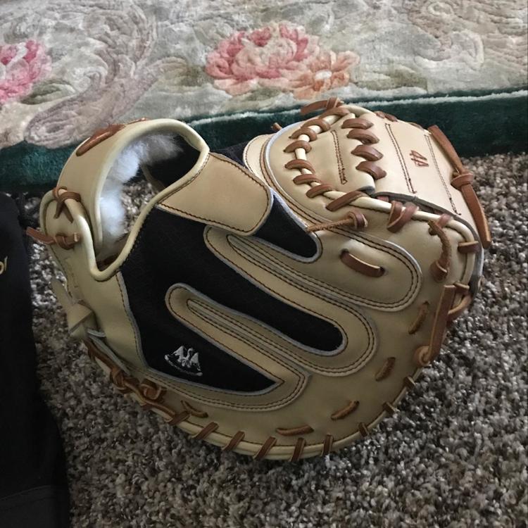 lefty catchers glove