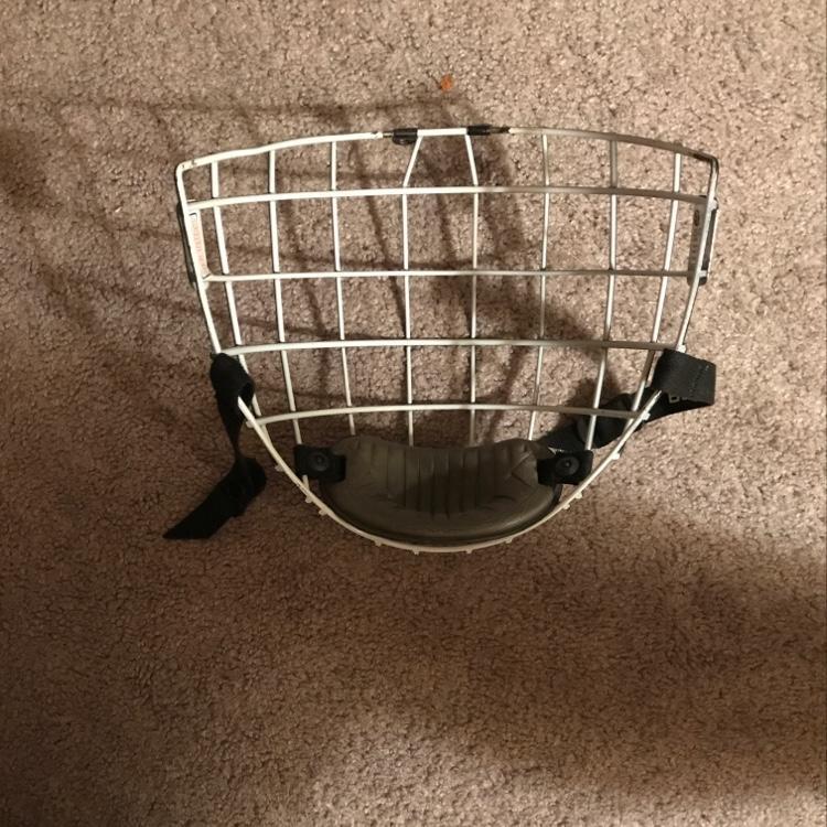 Bauer Profile 2 Oreo Cage Size Large SOLD Hockey Cages, Visors