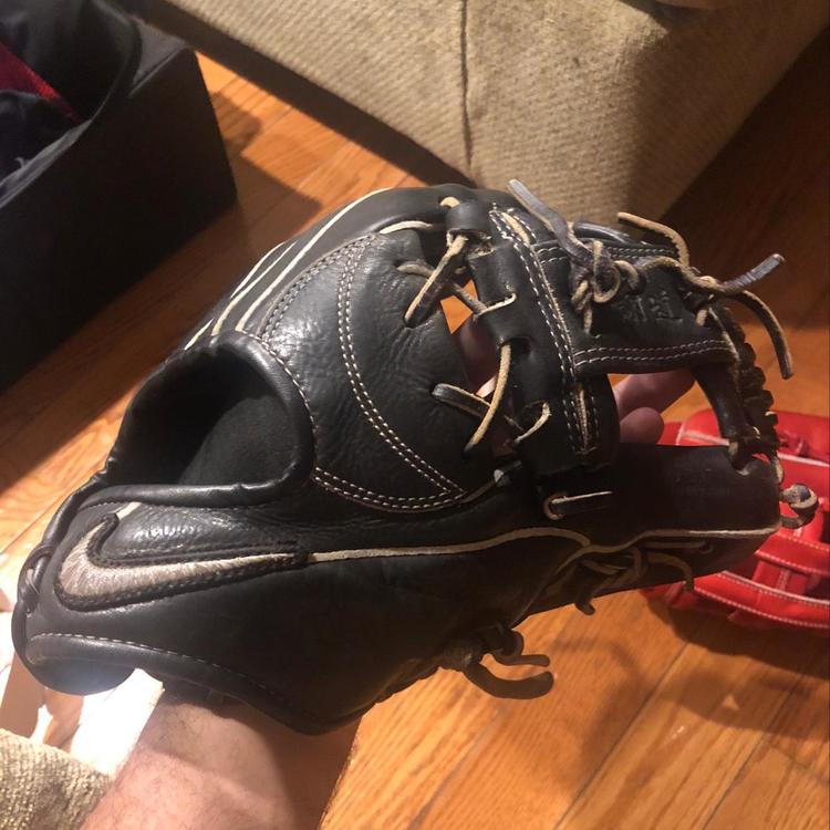 nike shado edge glove