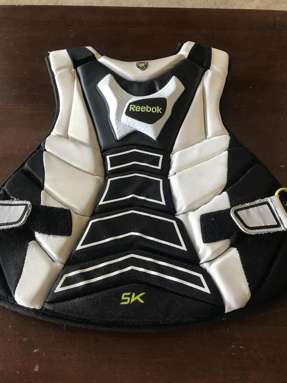 Reebok 5K chest protector | Lacrosse Goalie | SidelineSwap