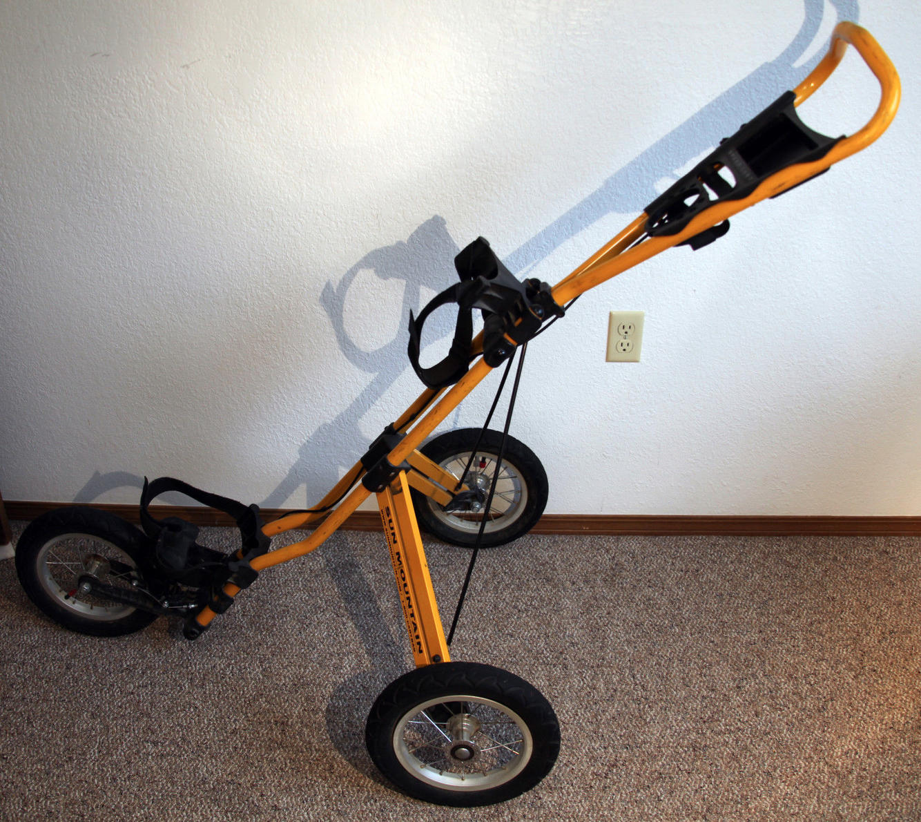 Sun Mountain Speed Cart V1 Golf Pull Cart 3 Wheels Push Yellow SC1