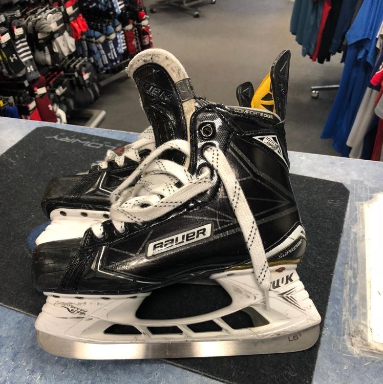 Bauer Supreme Ignite Pro + 7.5 D SOLD Hockey Skates SidelineSwap Bauer Supreme Ignite Pro + 7.5 D SOLD Hockey Skates SidelineSwap