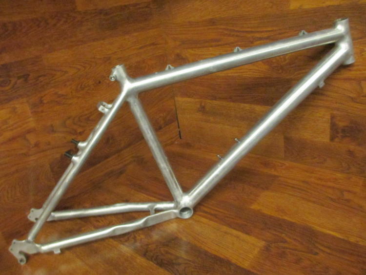 Cannondale Rare Vintage Sm 600 24 26 Er Roller Cam U Brake Mtb Cannondale Rare Vintage Sm 600 24 26 Er Roller Cam U Brake Mtb Bike Frame 16 Bikes Frames Sidelineswap