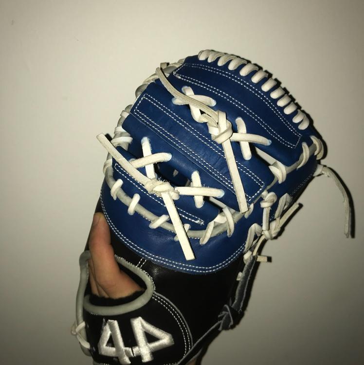 44 pro gloves first base