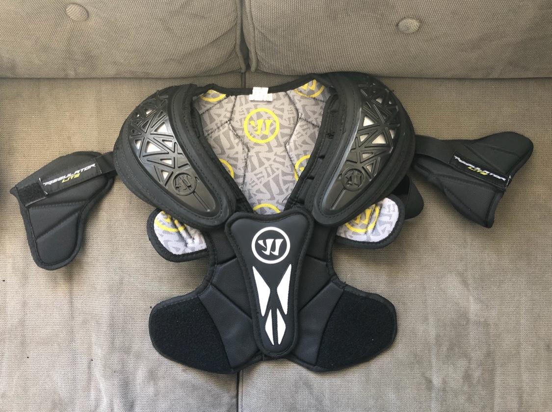 Lacrosse WARRIOR Regulator Lite Youth Med Shoulder Pads SidelineSwap