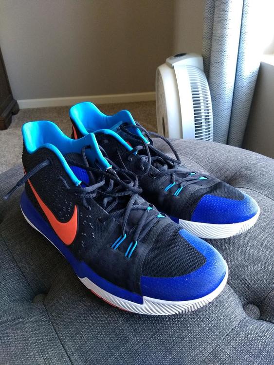 size 3 nike kyrie shoes