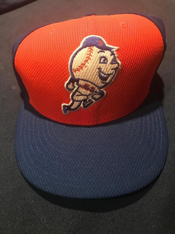 mr met hat