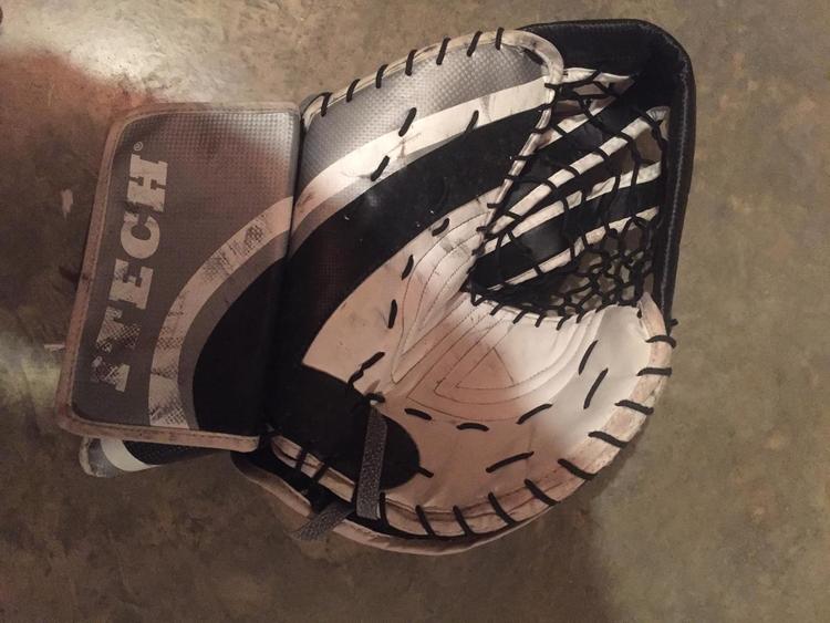 Vapor 4.8 Goalie Glove & Blocker Regular Senior SOLD Hockey Goalie