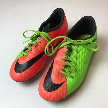 nike hypervenom pink