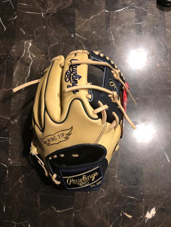 rawlings wing tip glove