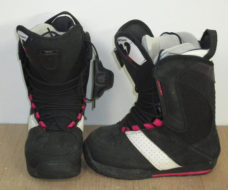 nitro snowboard boots womens