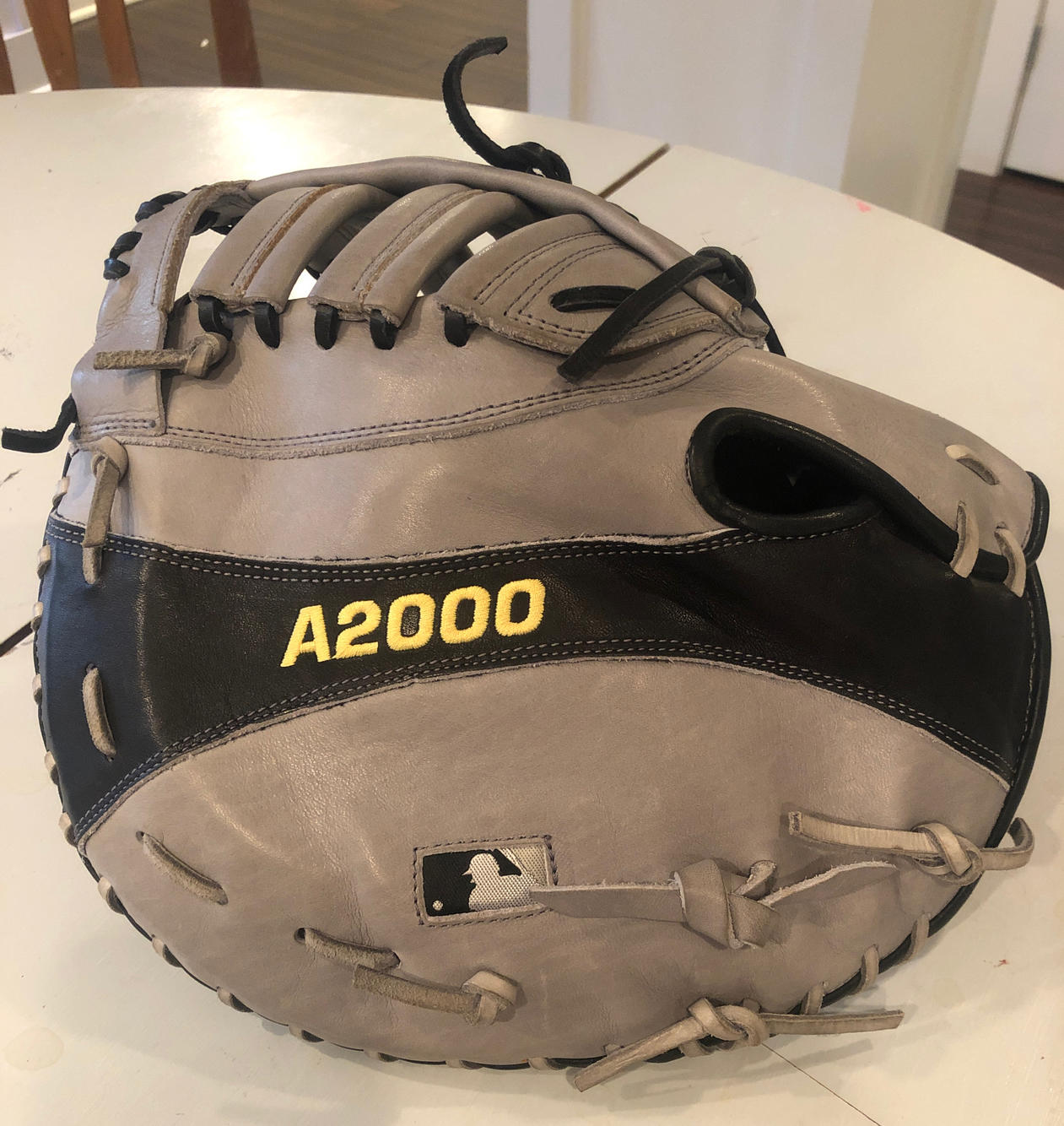 Wilson A2000 2800PS First Basemen Gloveused once SidelineSwap