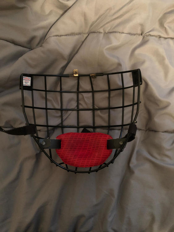 CCM Black Fm680 Large Cage Hockey Cages, Visors & Shields SidelineSwap