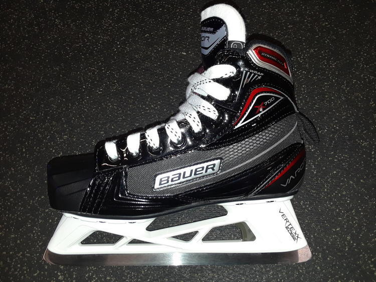 Bauer Vapor X700 Skates Senior Size 6D Hockey Goalie SidelineSwap Bauer Vapor X700 Skates Senior Size 6D Hockey Goalie SidelineSwap