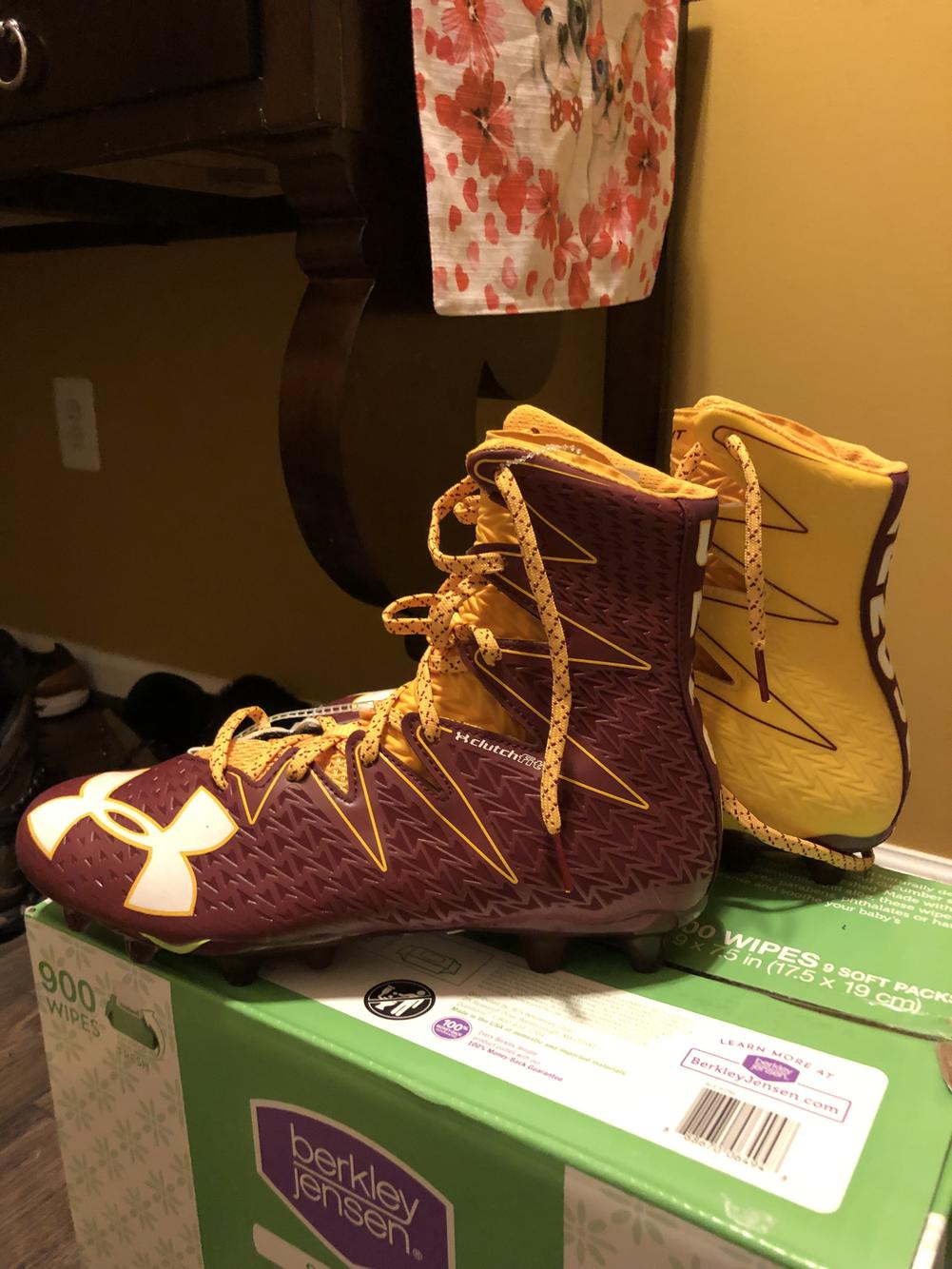 under armour highlights black and white