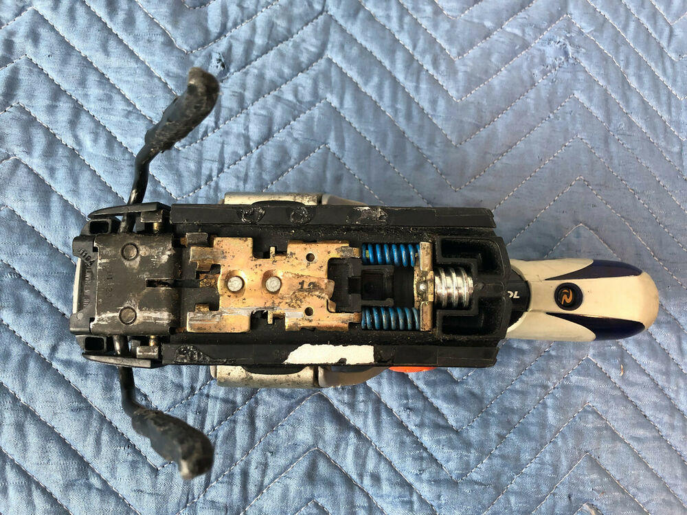 Rossignol Axial 120 Race Downhill Ski Bindings Toe Pieces Heel Piece