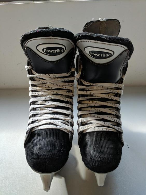 CCM Powerline 550 Junior Size 5 Bin4 Hockey Skates SidelineSwap